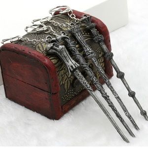 Harry Potter 4 Set Metal Wand Keychains